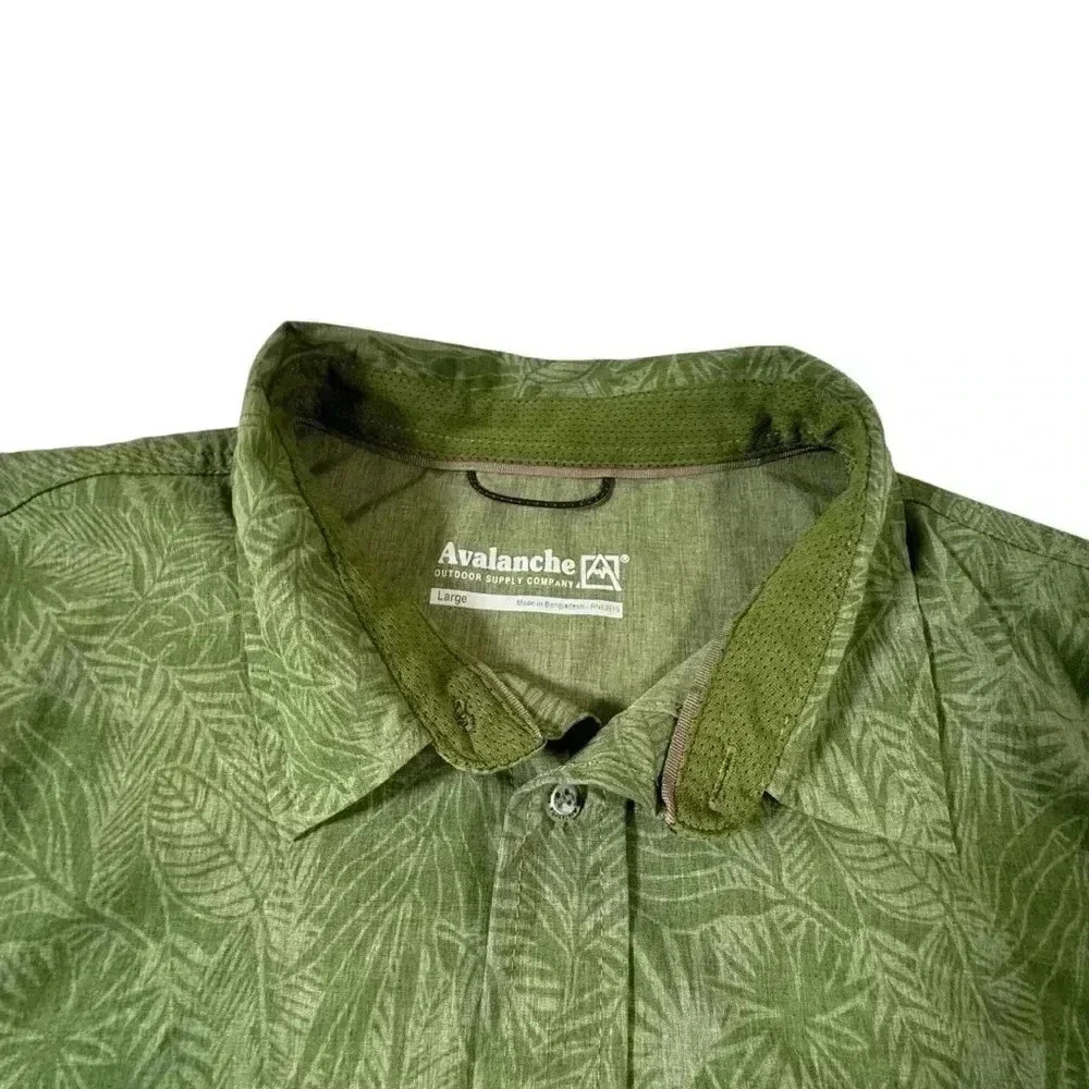Avalanche Mens Short Sleeve Casual Button Down Hiking Outdoor Shirt Large Green - Picture 3 of 10